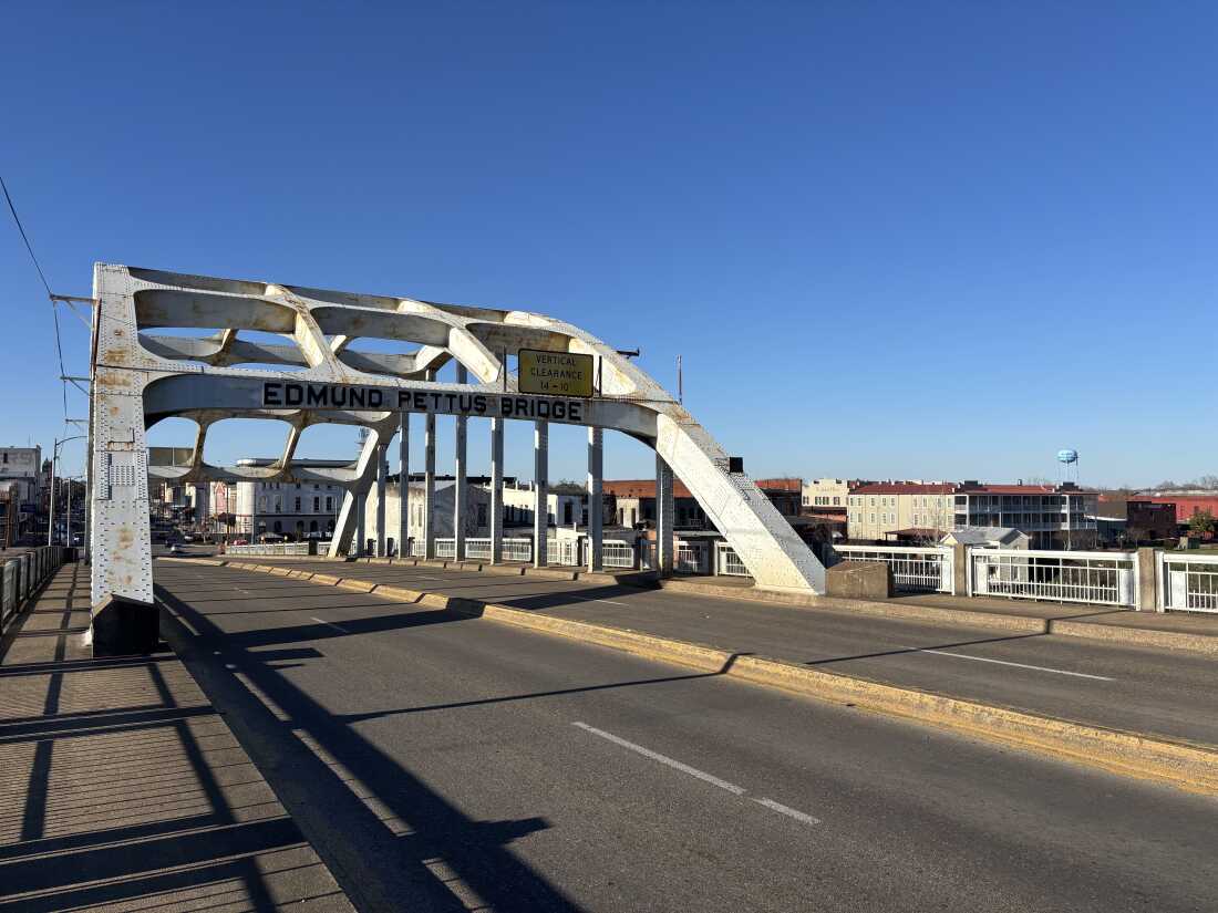  Edmund Pettus Bridge