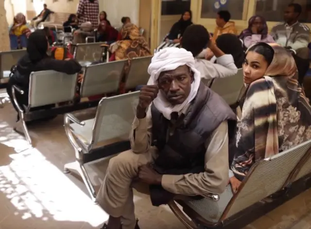 لاجئون سودانيون