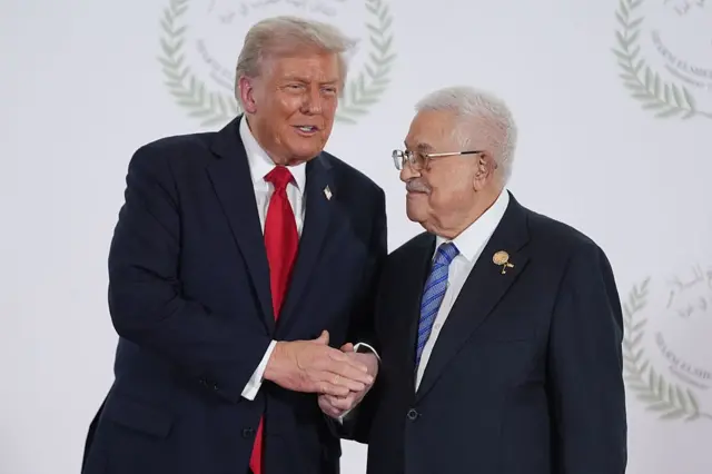محمود عباس وترامب 