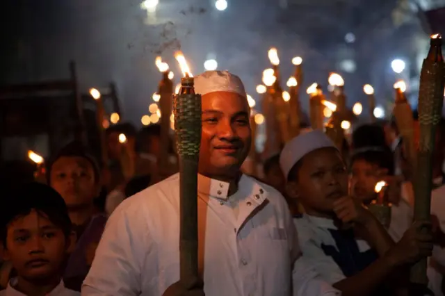 احتفالات المسلمين في إندونيسيا 