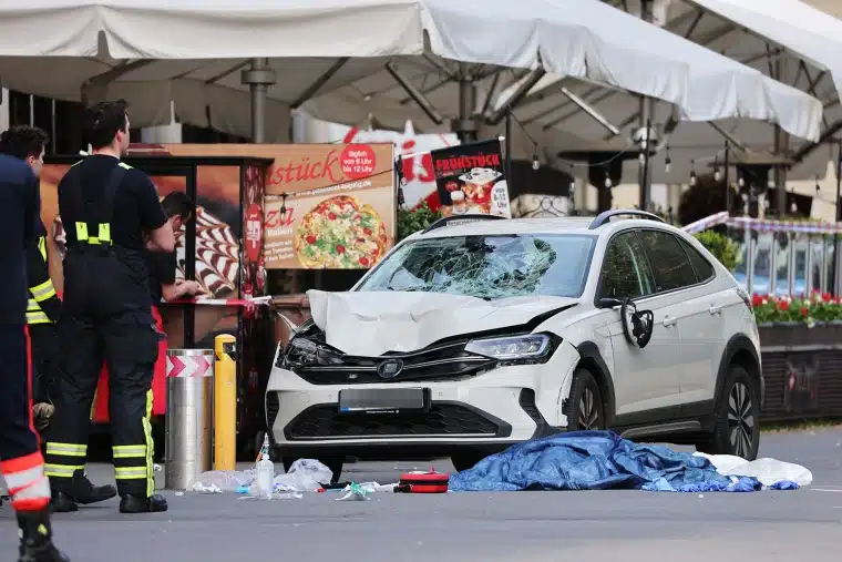 Car Plows Into Crowd in Leipzig, Two Dead and Many Injured - Oz Arab Media