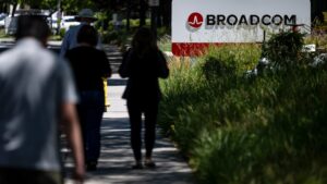 Analysts Highlight CrowdStrike, AST SpaceMobile and Broadcom