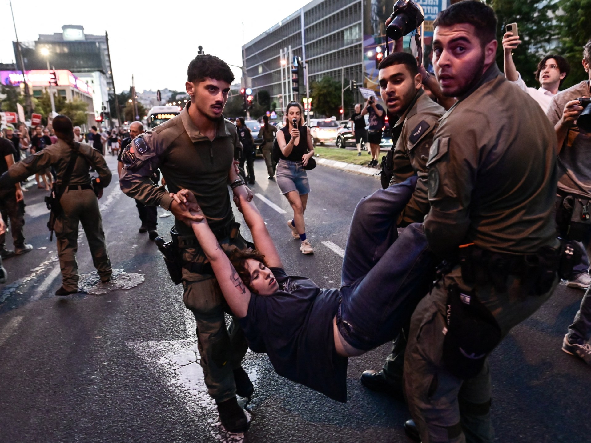Nine arrested at Tel Aviv protest over settler violence