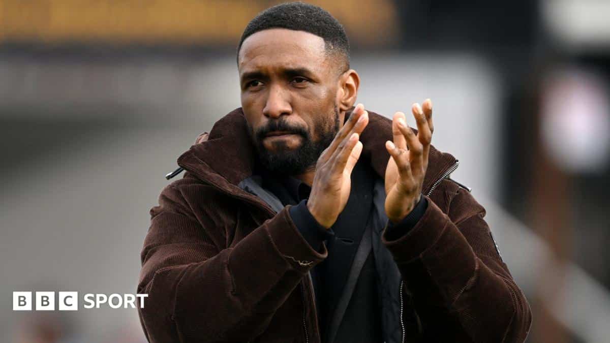 Jermain Defoe Leaves Woking Manager Role After Four Months