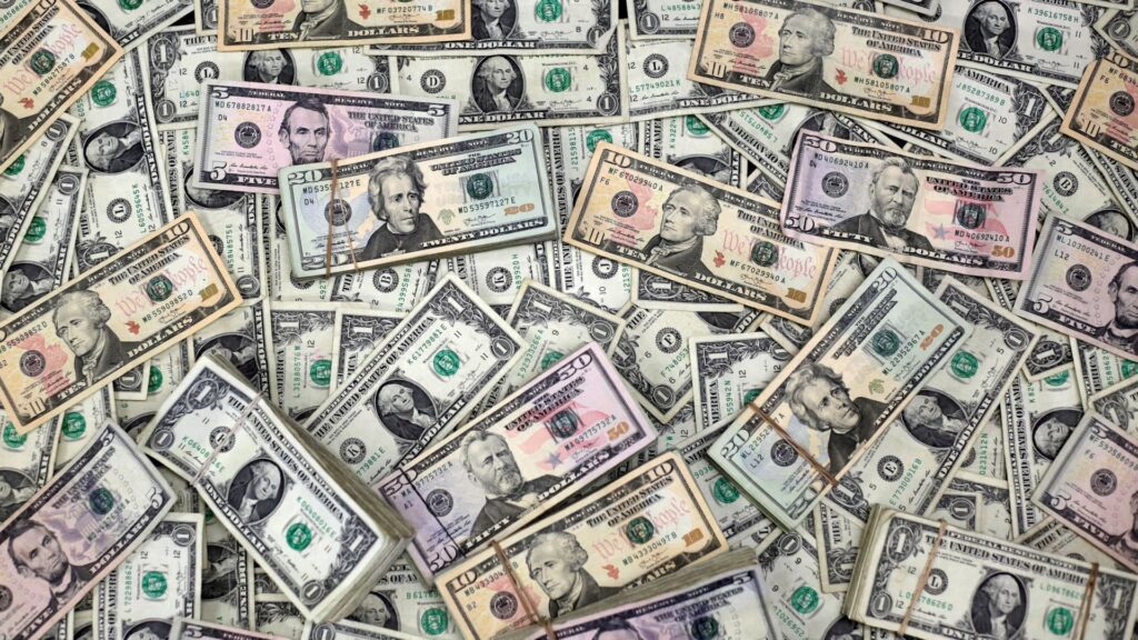 Investors Shift Safety Holdings to Ultra-Short Bond Funds