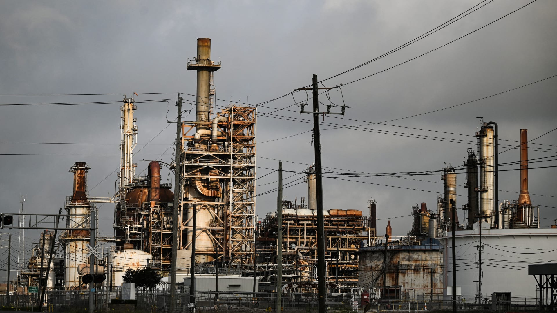 IEA Lowers 2026 Oil Demand Forecast Over Hormuz Disruption