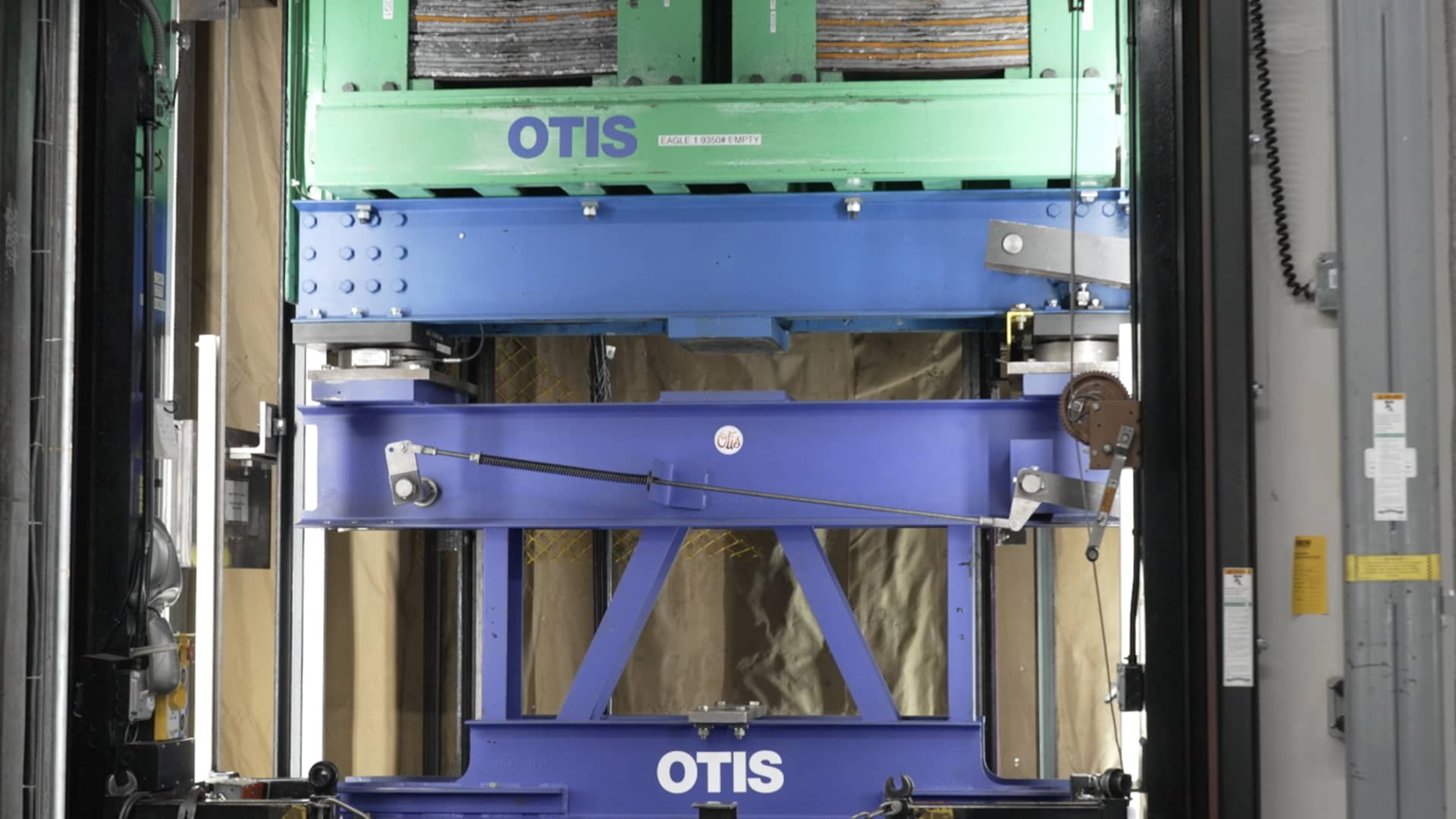 Otis Seeks to Restore Wall Street Confidence