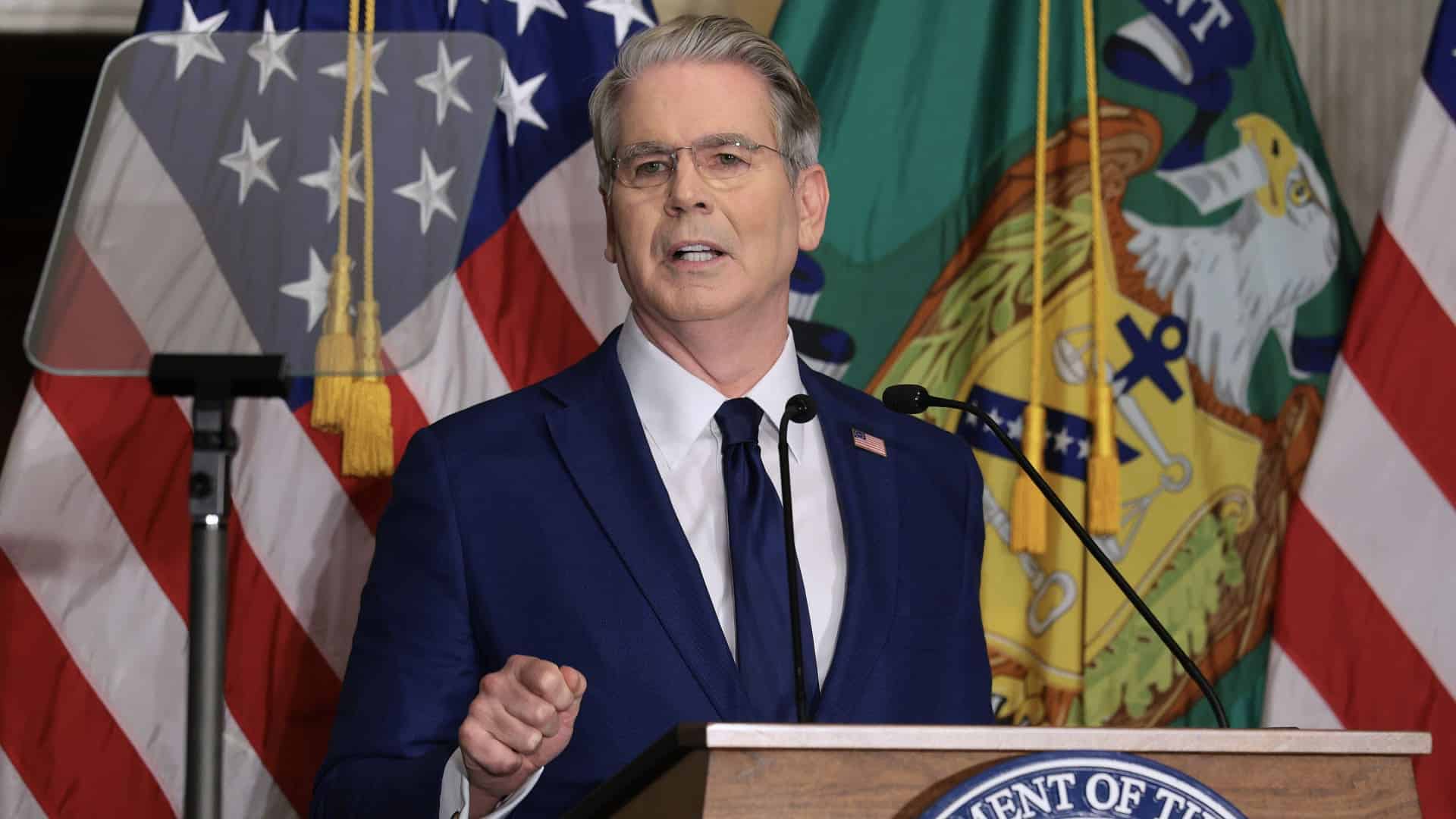 U.S. Unveils Iran Sanctions Plan, Signals China Could Face Penalties