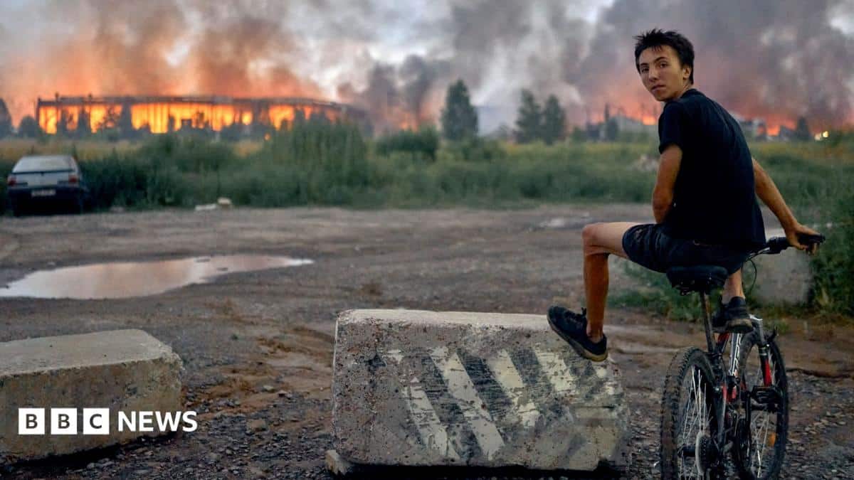 Russian strikes kill 21 as Ukraine seeks interceptors