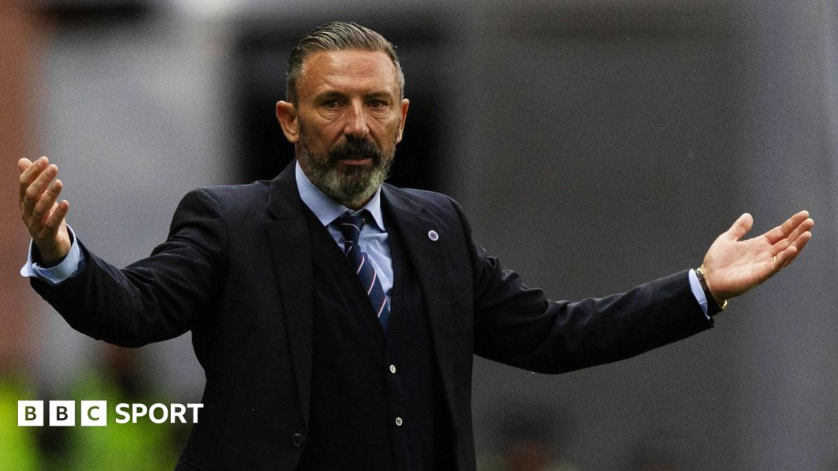 Rangers Beat Jablonec Despite Devlin Red Card
