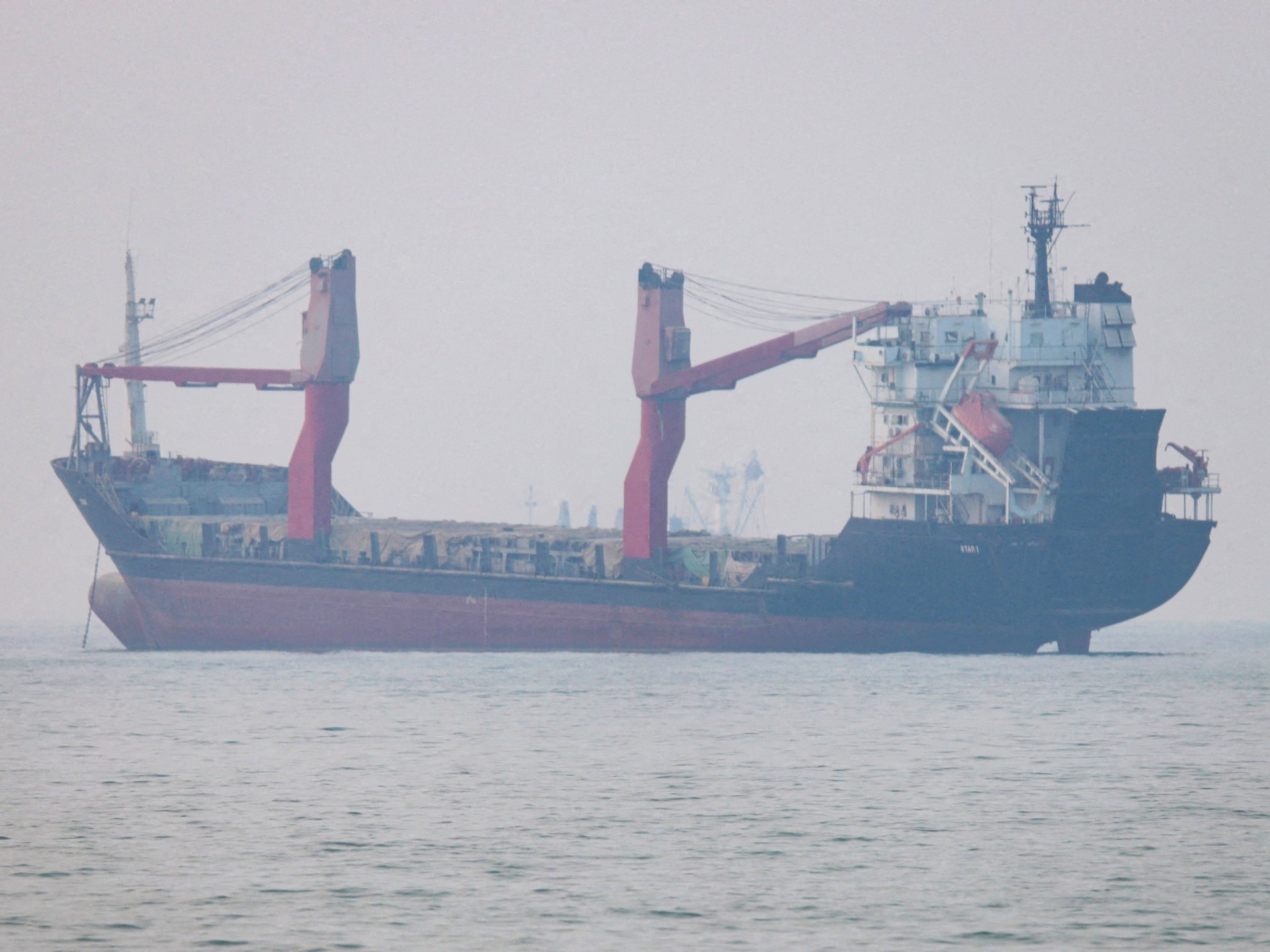 Iranian Parliament Advances Hormuz Service Fee Plans