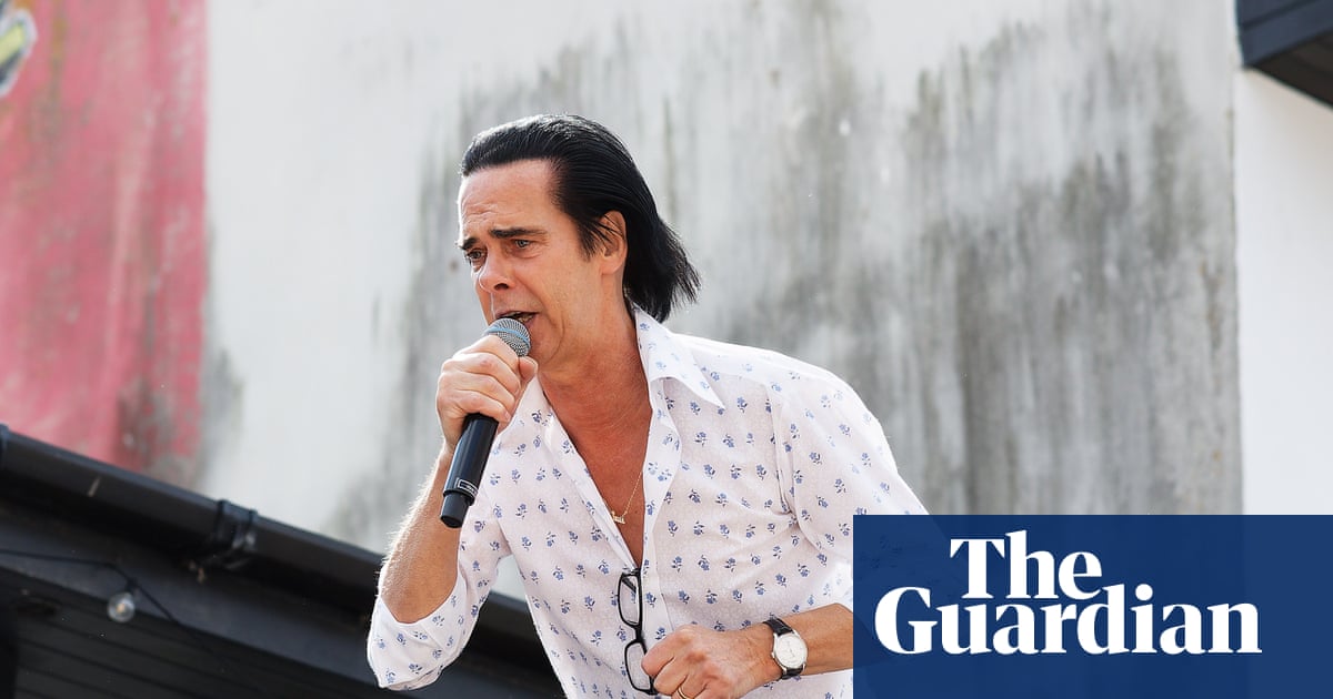 Nick Cave Surprises Brighton With Rooftop Gig