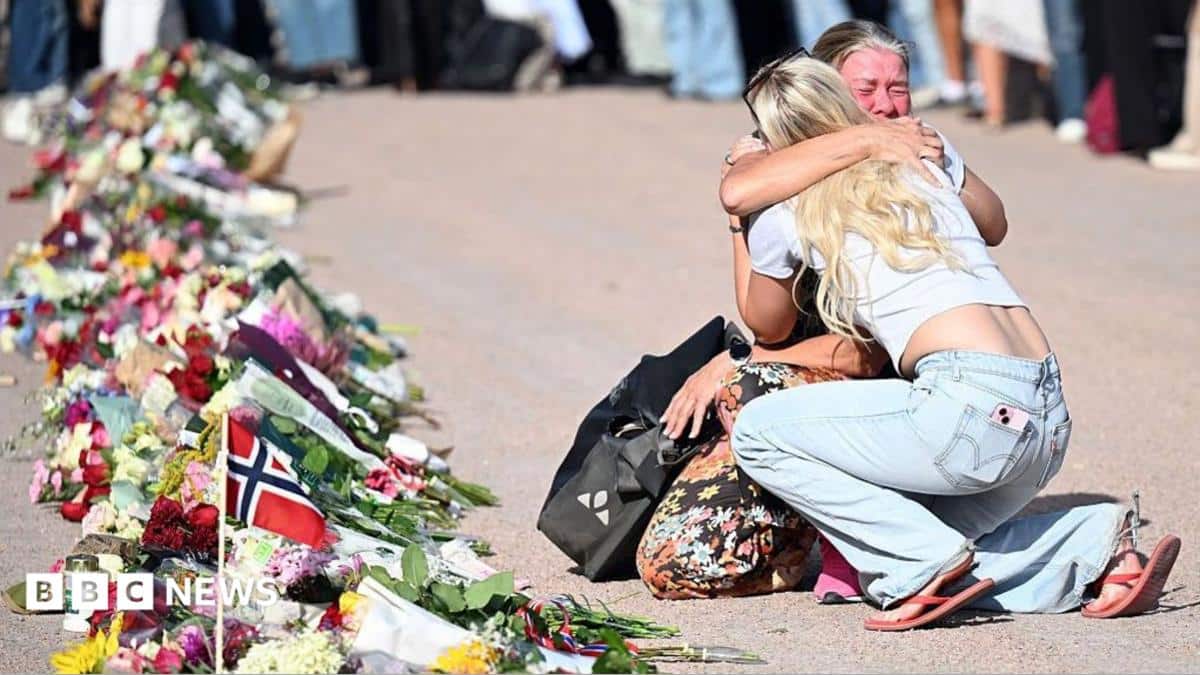 Flowers Laid as King Harald’s Condition Worsens