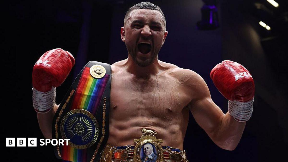 Simpson reclaims British and Commonwealth titles in Williamson rematch