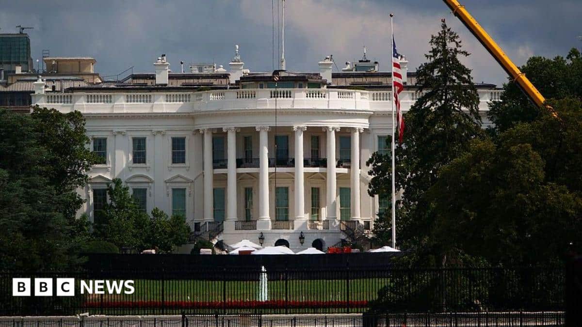 Former White House Operator Ordered to Pay $172,000