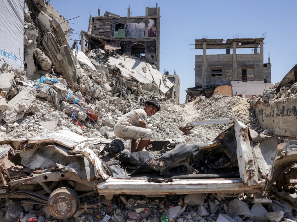 Israeli Strikes Kill Seven in Gaza, Aid Warehouse Destroyed
