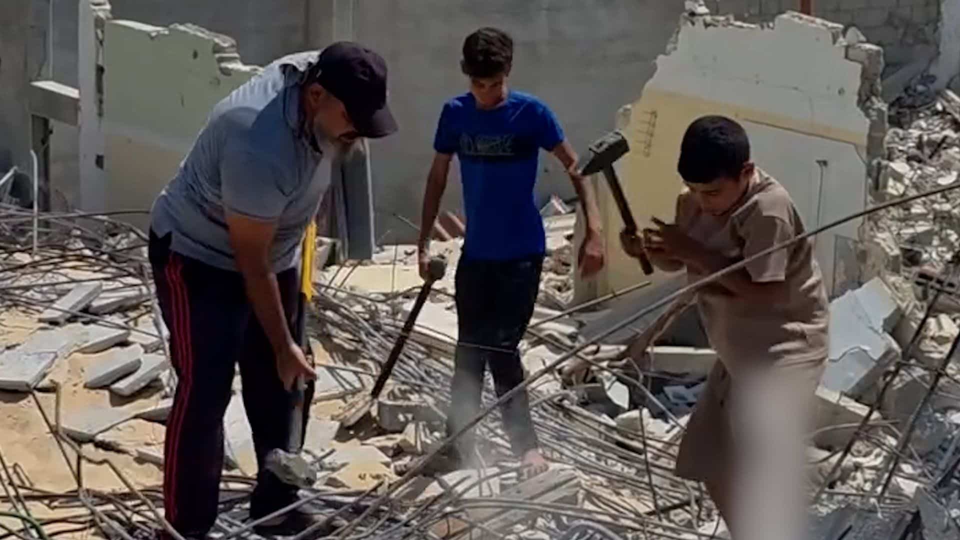 Family Clears Gaza Home Rubble by Hand