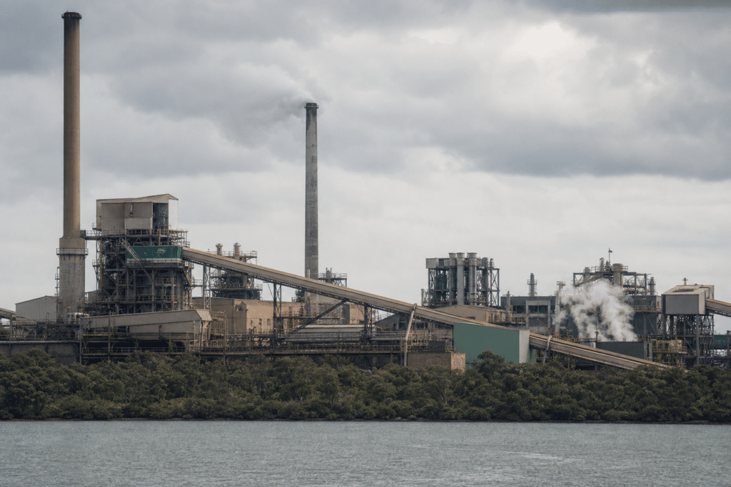 Governments split $2.5 billion Tomago smelter rescue