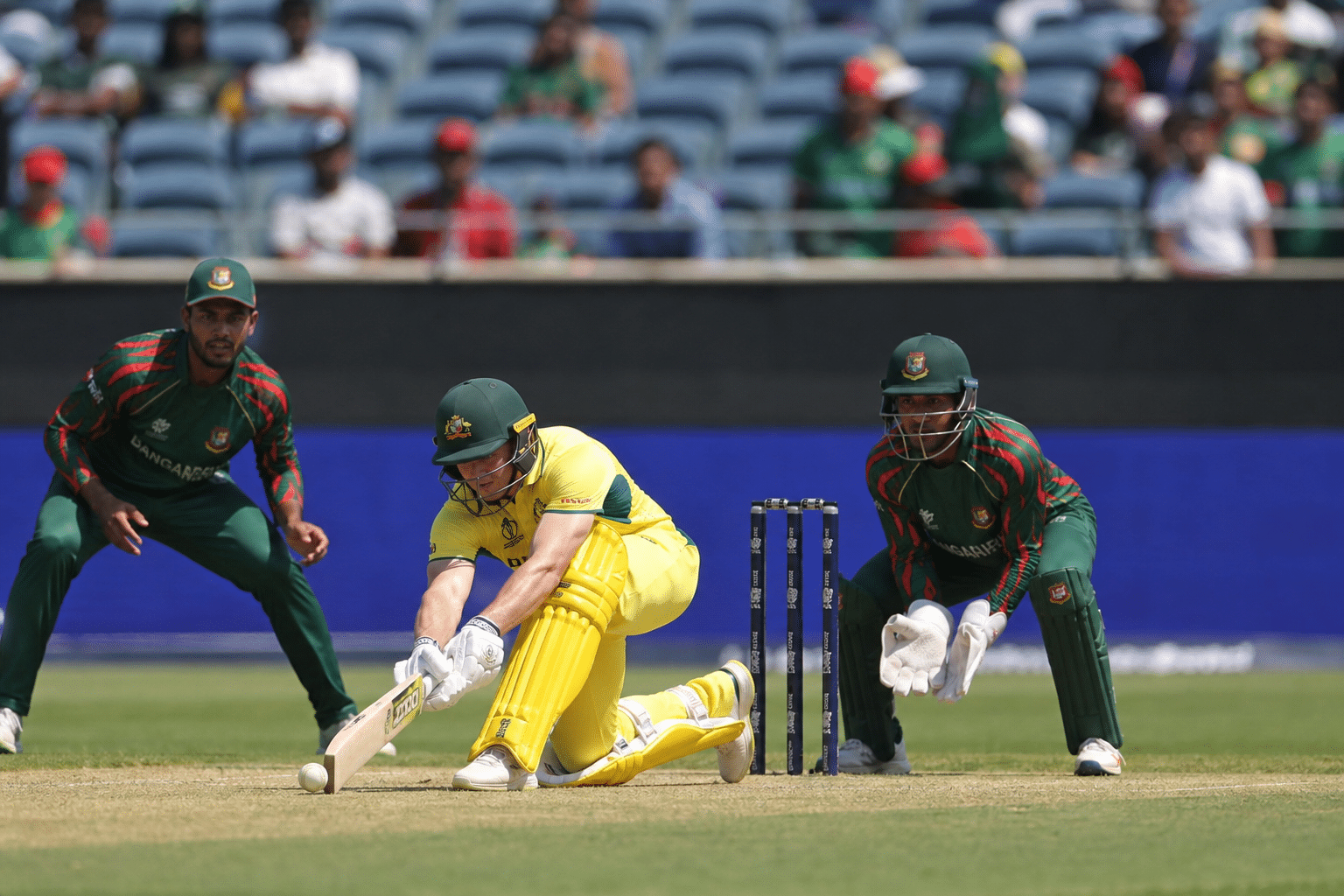 Australia Struggle as Bangladesh Press for Darwin Victory