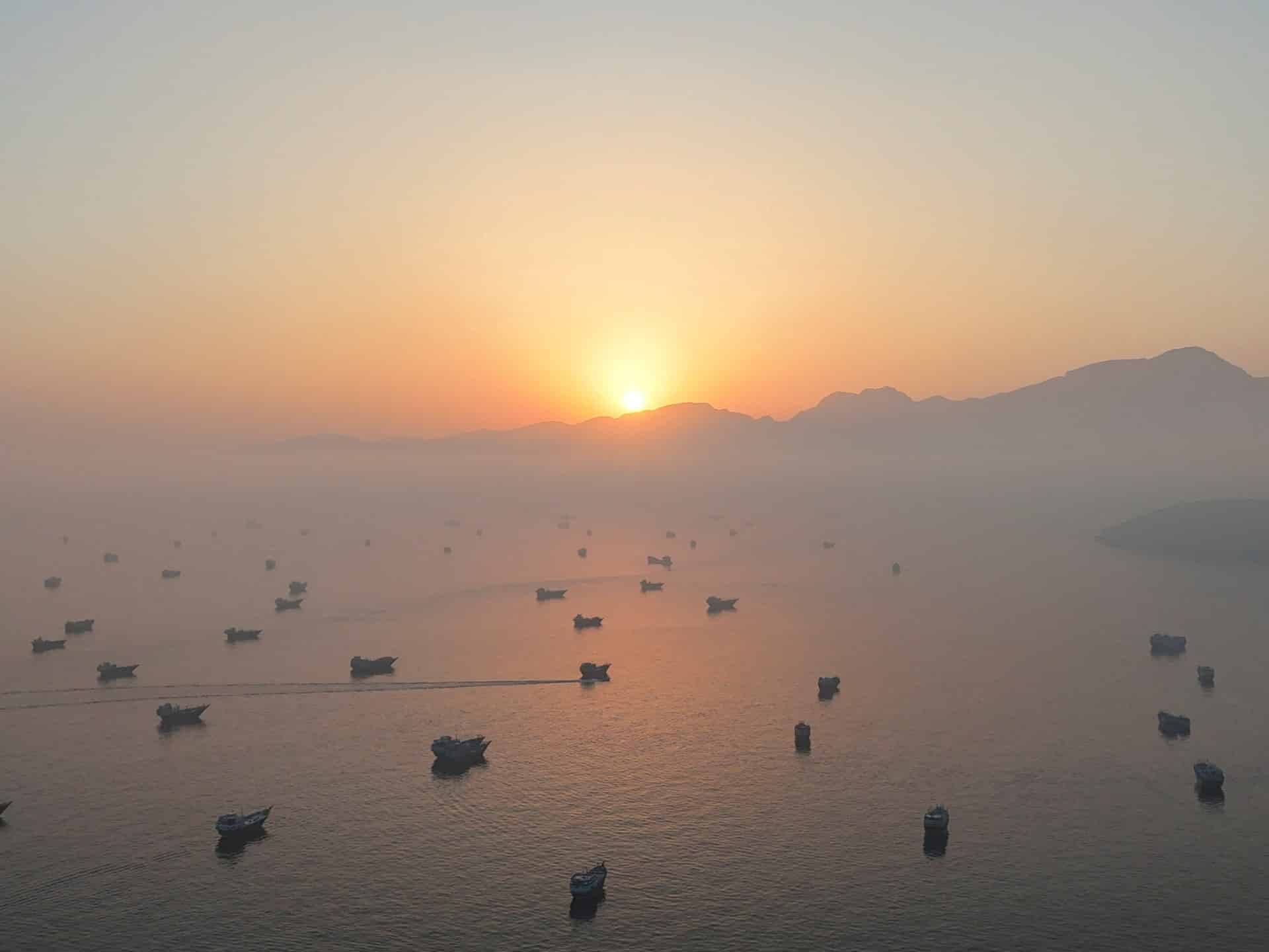 Iran Sets Hormuz Conditions as Pezeshkian Backs Deal