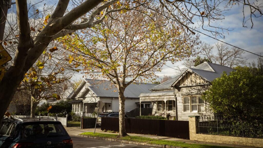 Forty-Year Mortgages Bring Lower Payments, Higher Costs