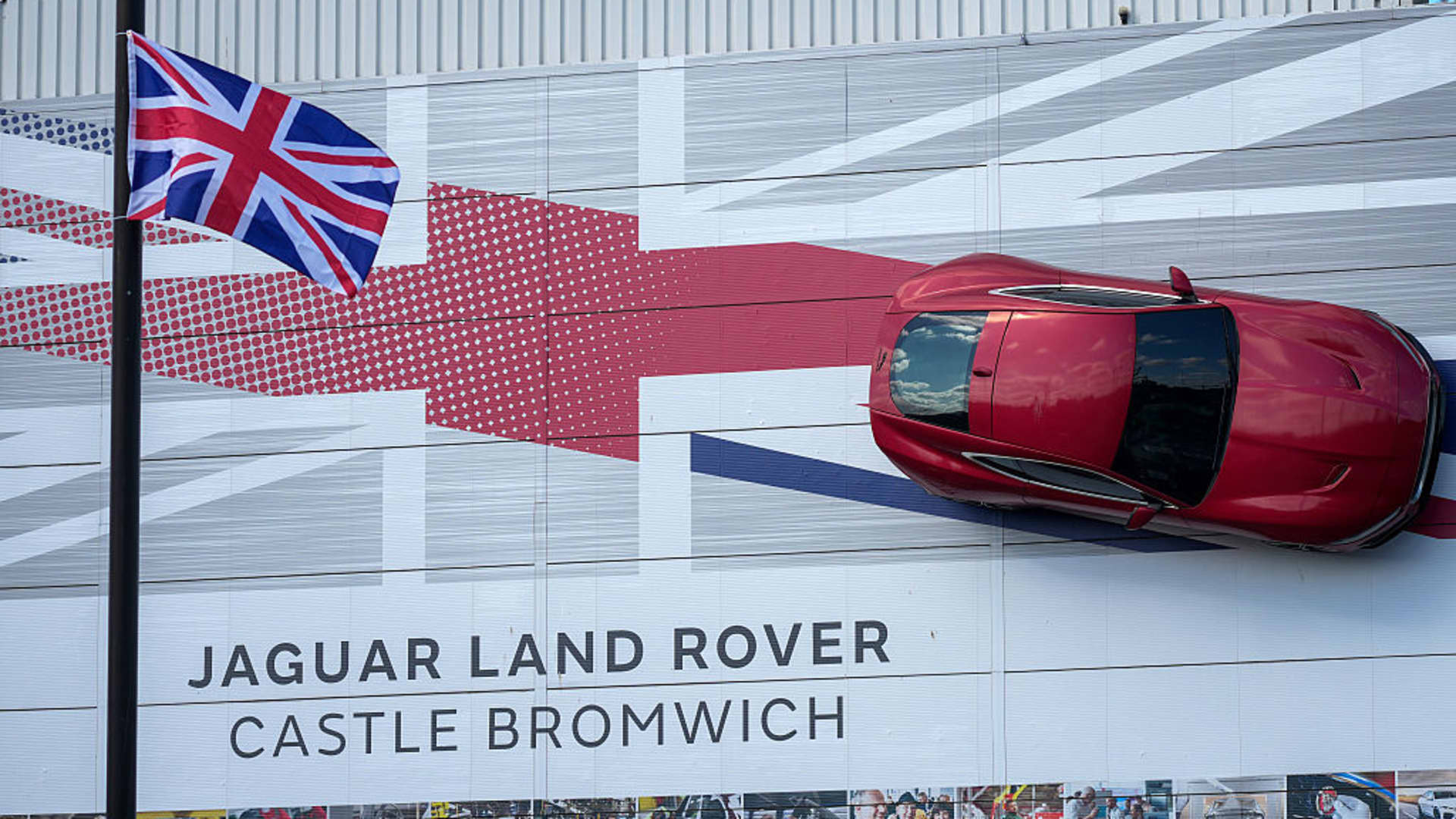 Jaguar Land Rover Plans 4,000 Job Cuts
