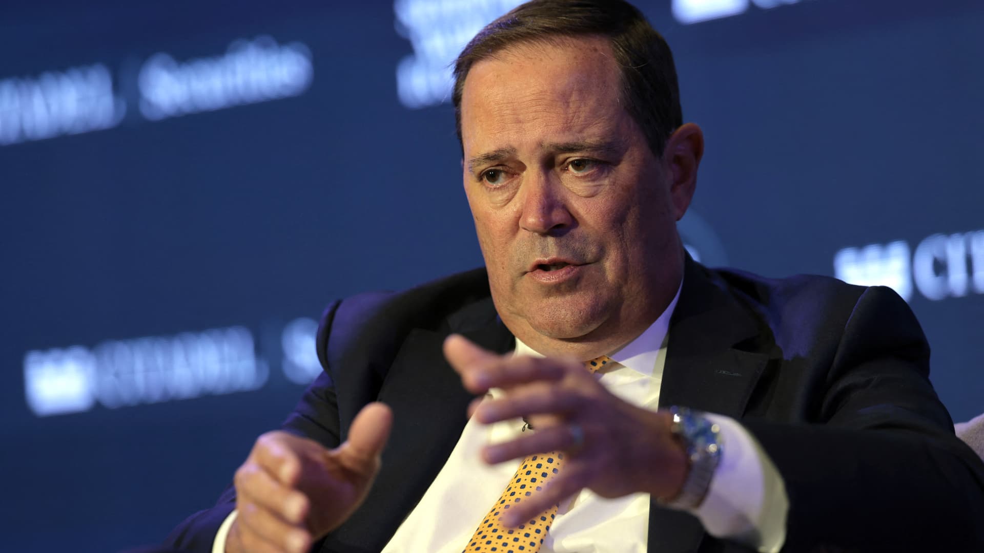 Cisco Shares Fall After Piper Sandler Target Cut