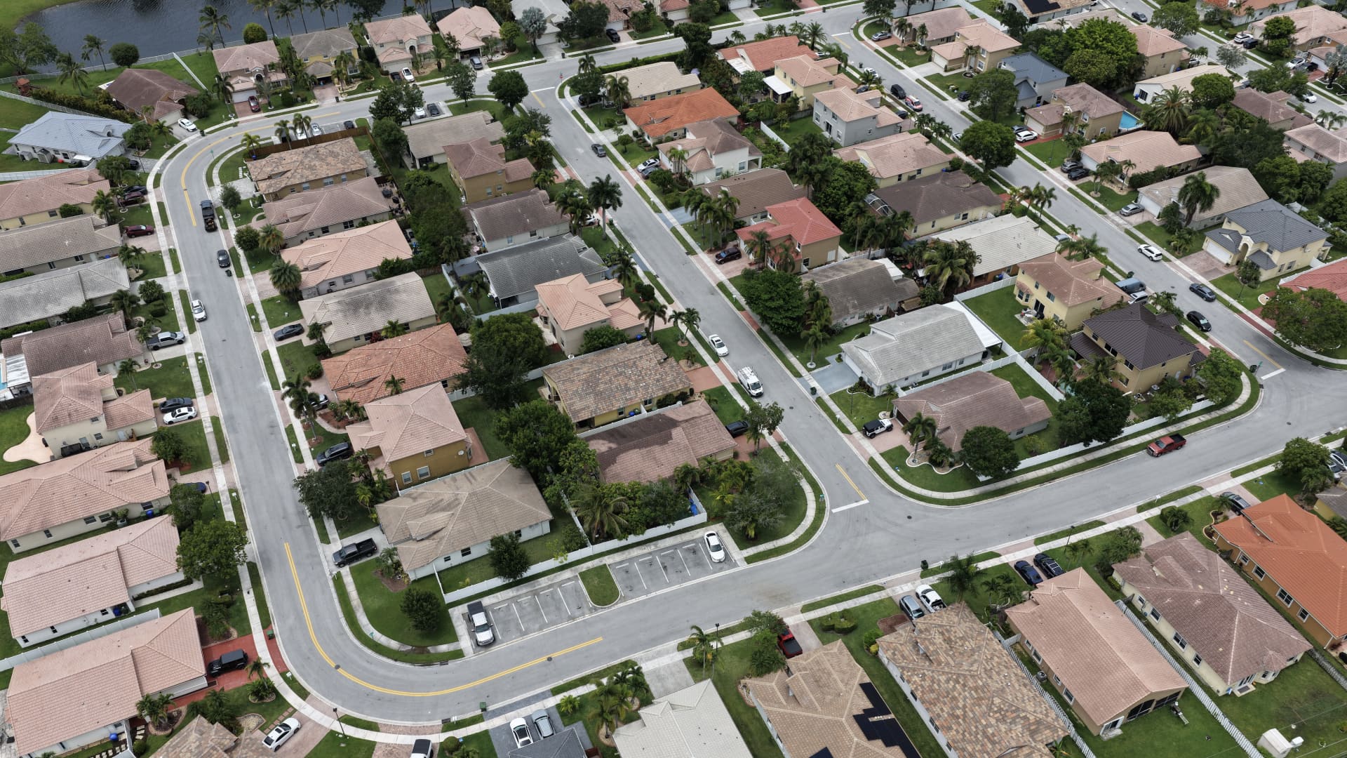 Higher Rates Push More Borrowers Toward Adjustable Mortgages