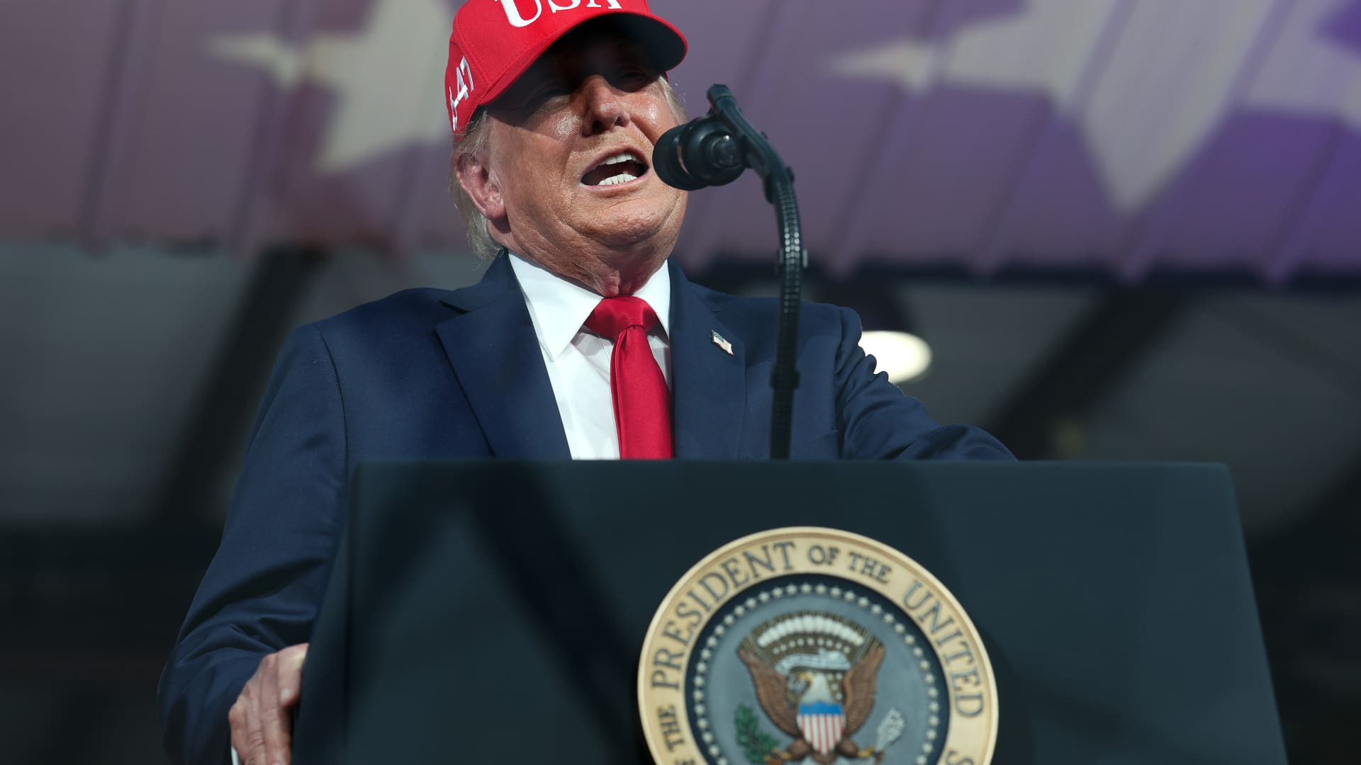 Trump Super PAC Opens $403 Million Spending Push