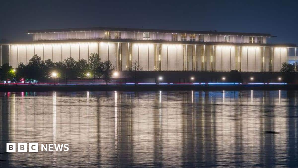 Kennedy Center Board Votes for Two-Year Closure