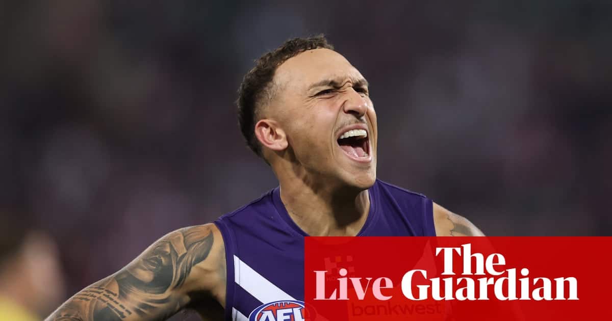Fremantle Stun Sydney to Reach AFL Grand Final