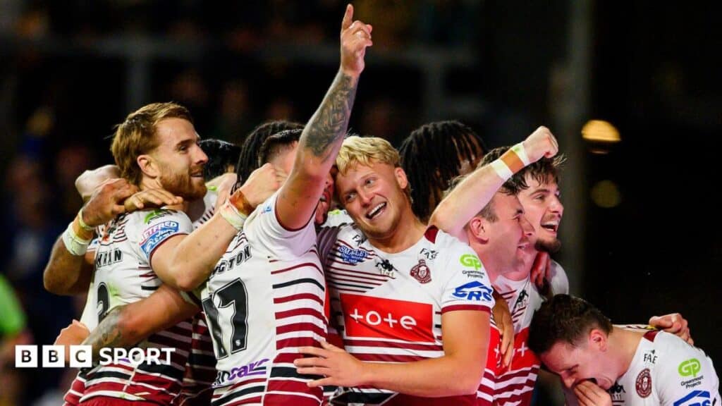 Wigan beat Leeds to lead Super League
