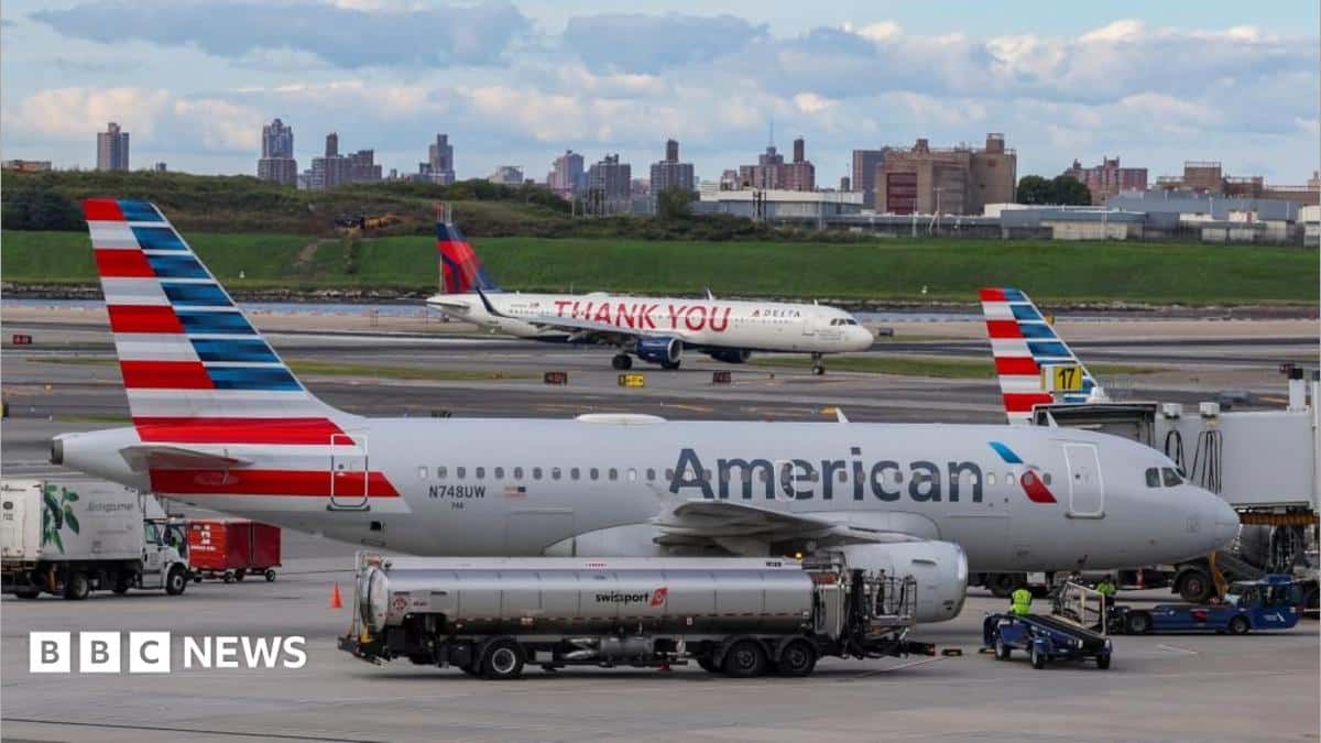 Cable Cut Delays Flights at Major US Airports