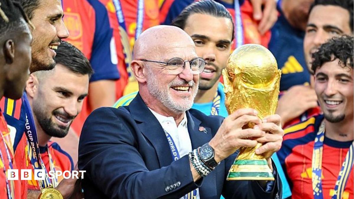 Luis de la Fuente Extends Spain Deal to 2032