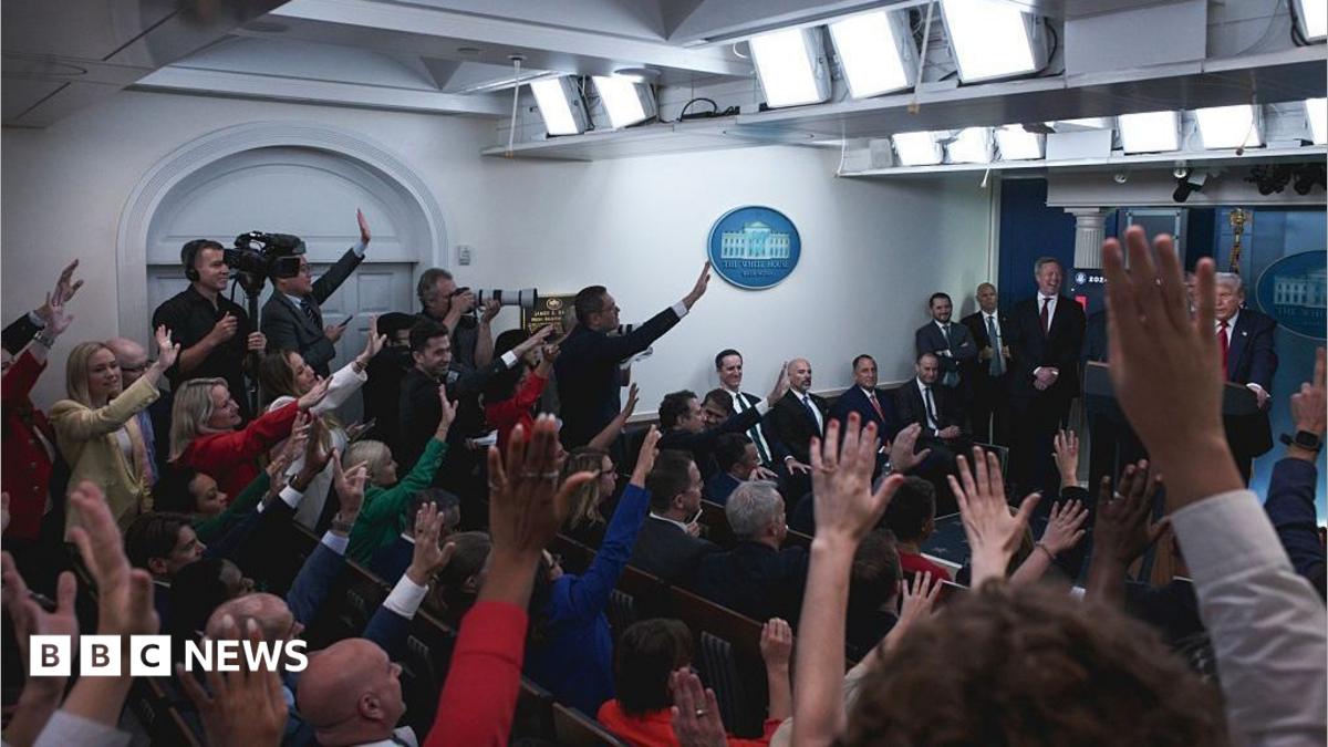 Reporters Denied White House Access After Trump Ban