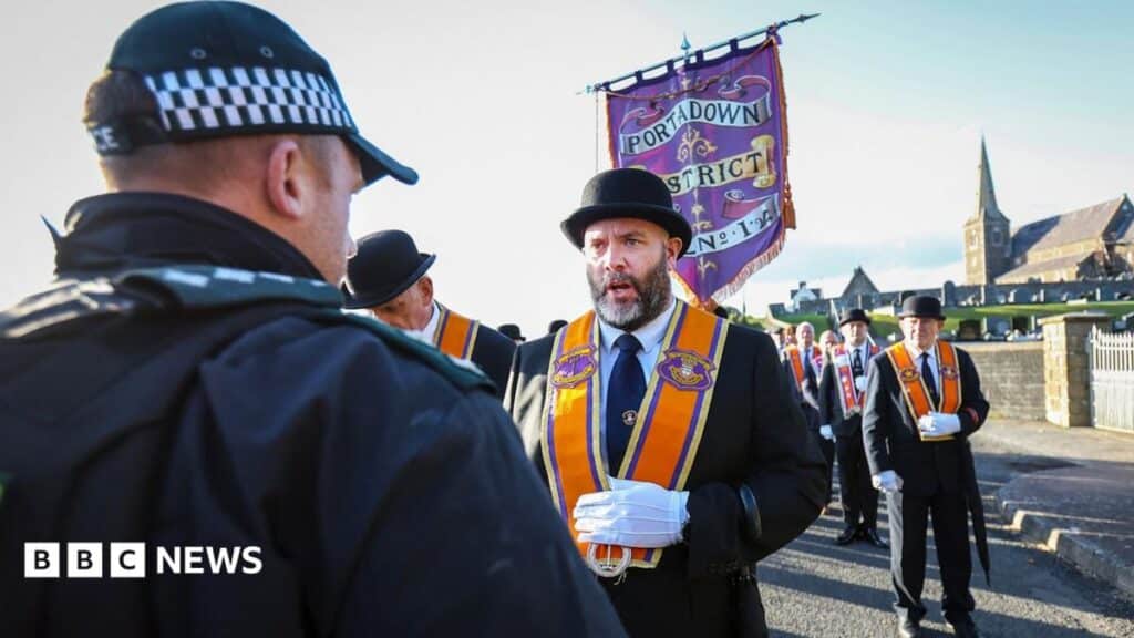 Police block Orange Order attempt on Garvaghy Road
