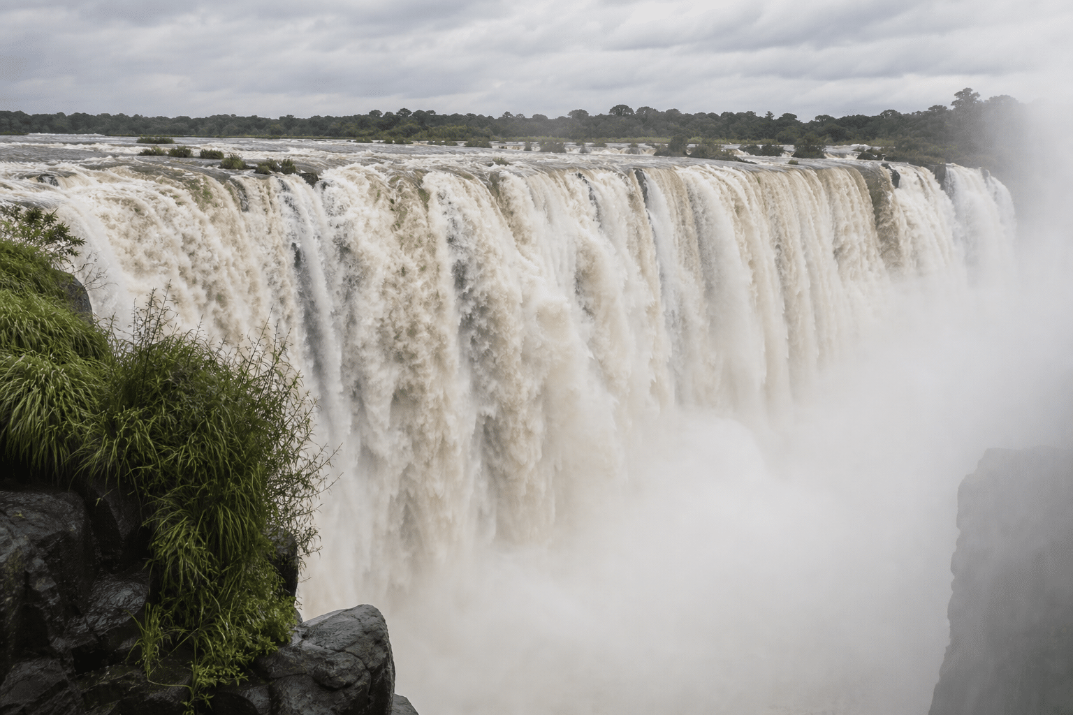 Victoria Waterfalls Surge After Record August Rain