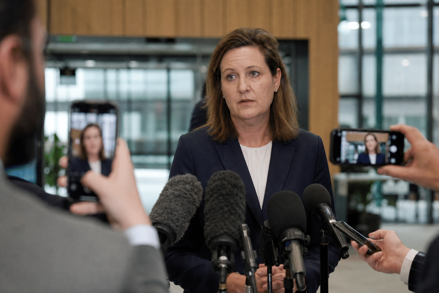 WA Politicians Face Social Media Pressure