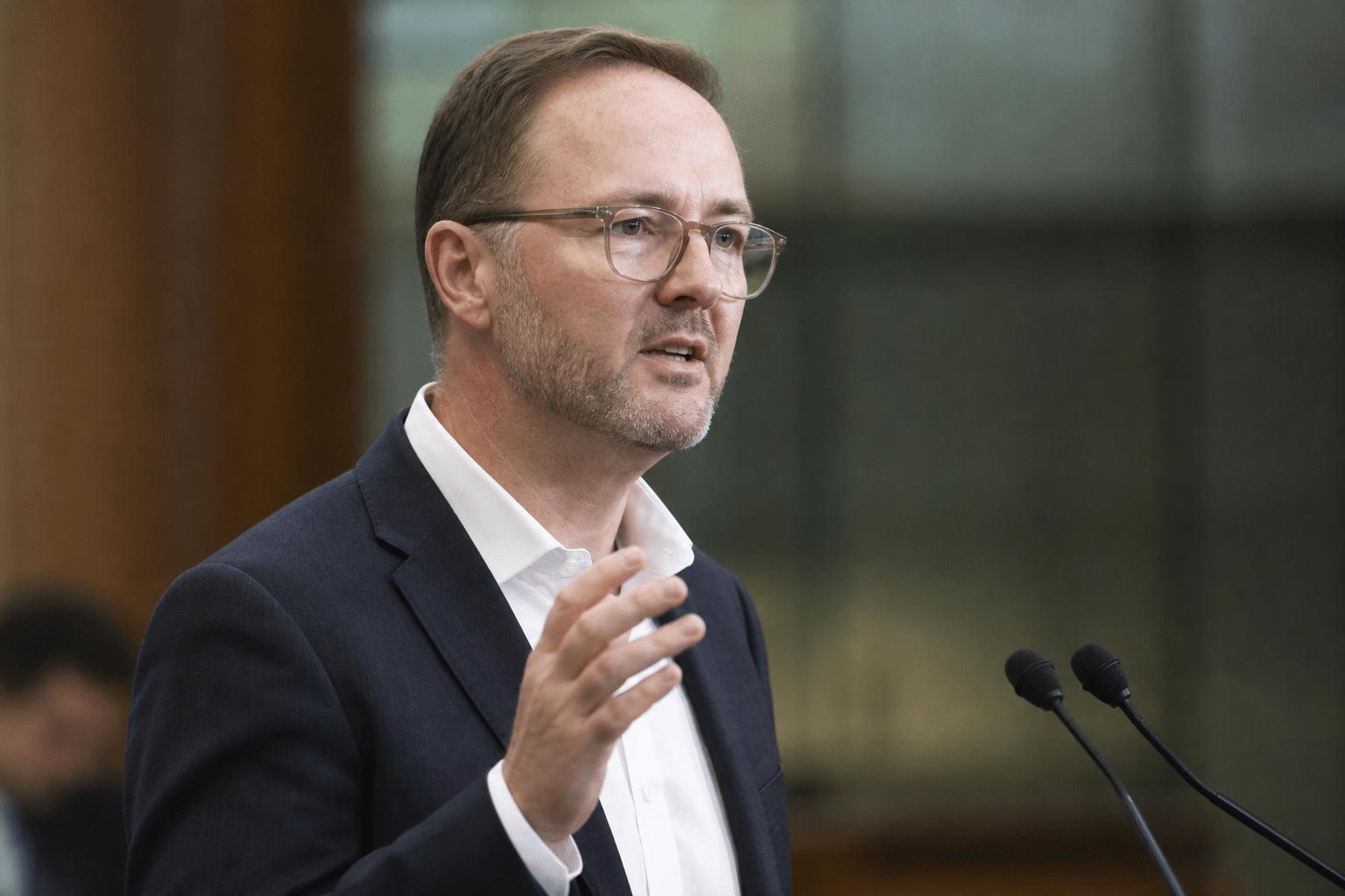 Shoebridge pays tribute, criticises Labor policies