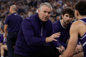Strom Coaches From Bench in Fremantle Win