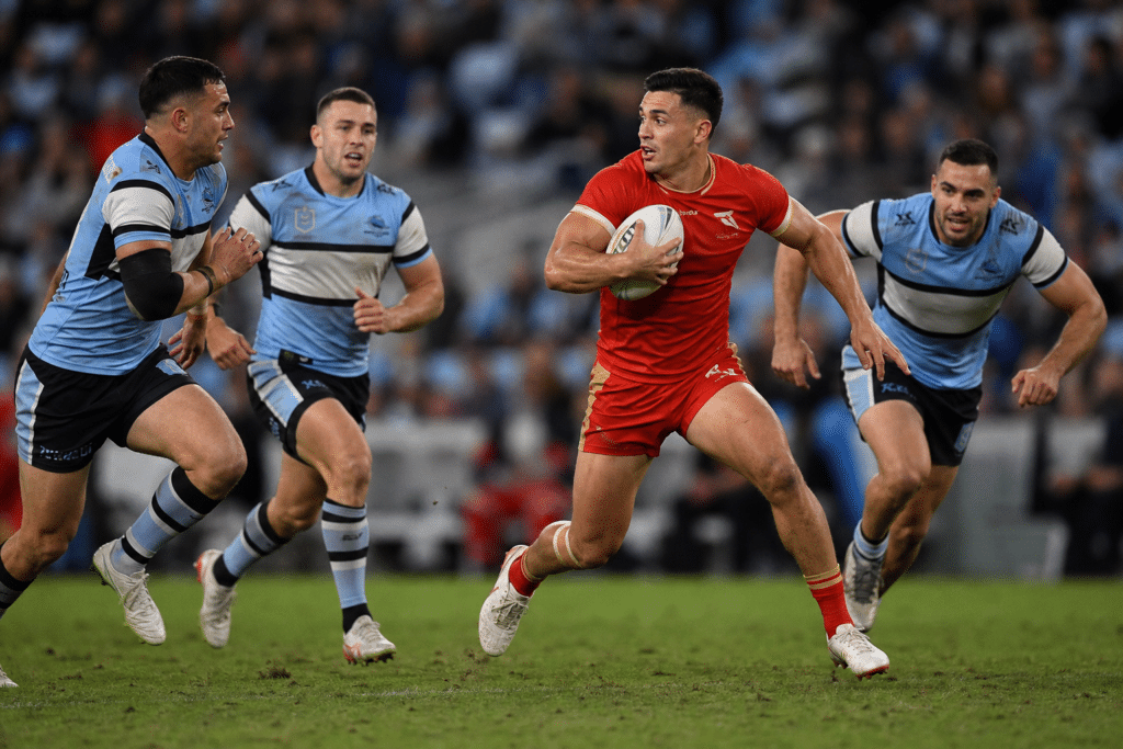 Dolphins secure home preliminary final as Sharks advance