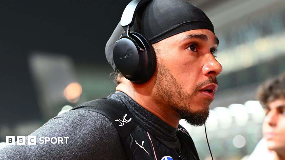Hamilton Apologises After Ferrari Strategy Error in Singapore