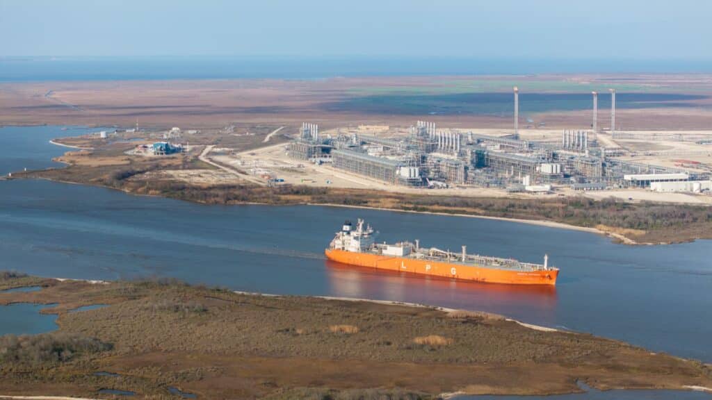 QatarEnergy Signs Long-Term U.S. LNG Supply Deal