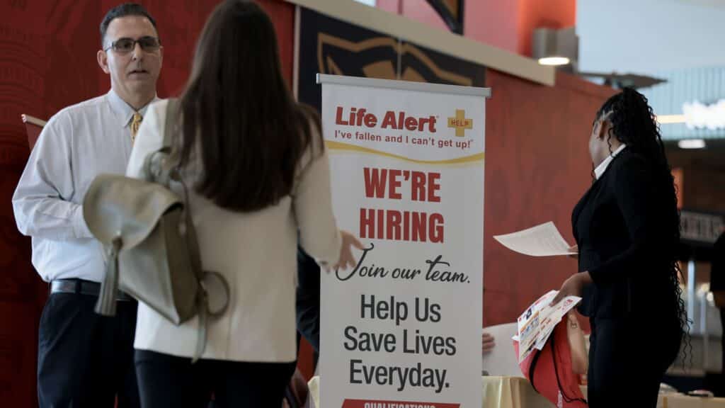 Private Sector Adds 90,000 Jobs in September