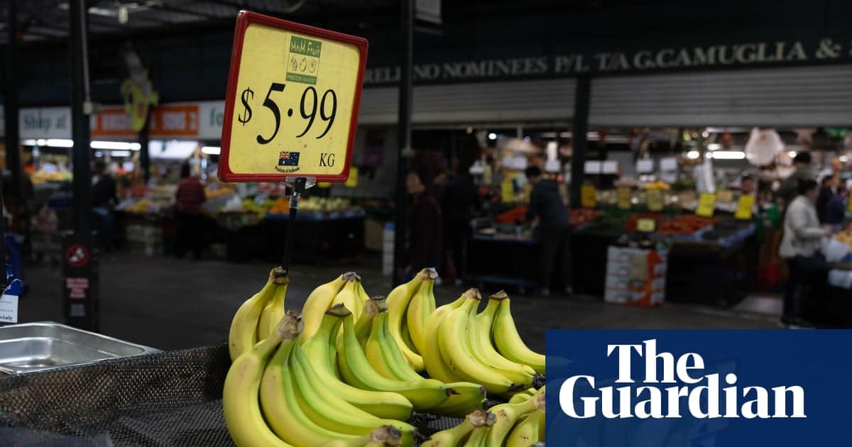 Cool Queensland Weather Leaves Banana Shelves Sparse