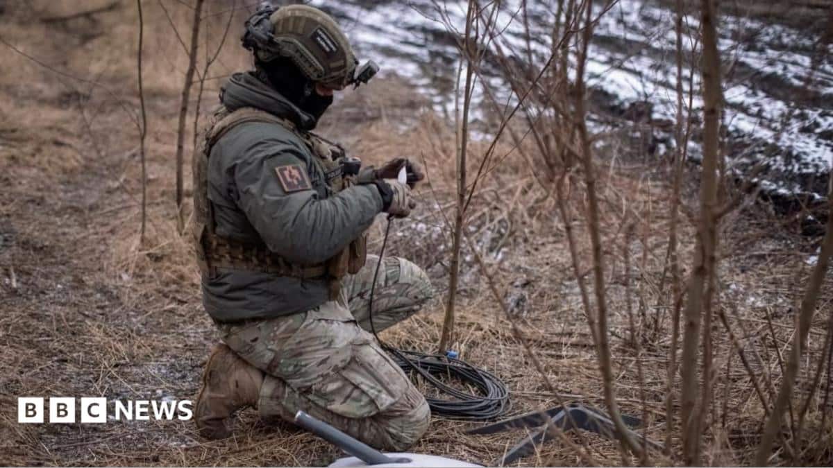 Starlink Speed Limits Expose Ukraine’s Battlefield Dependence