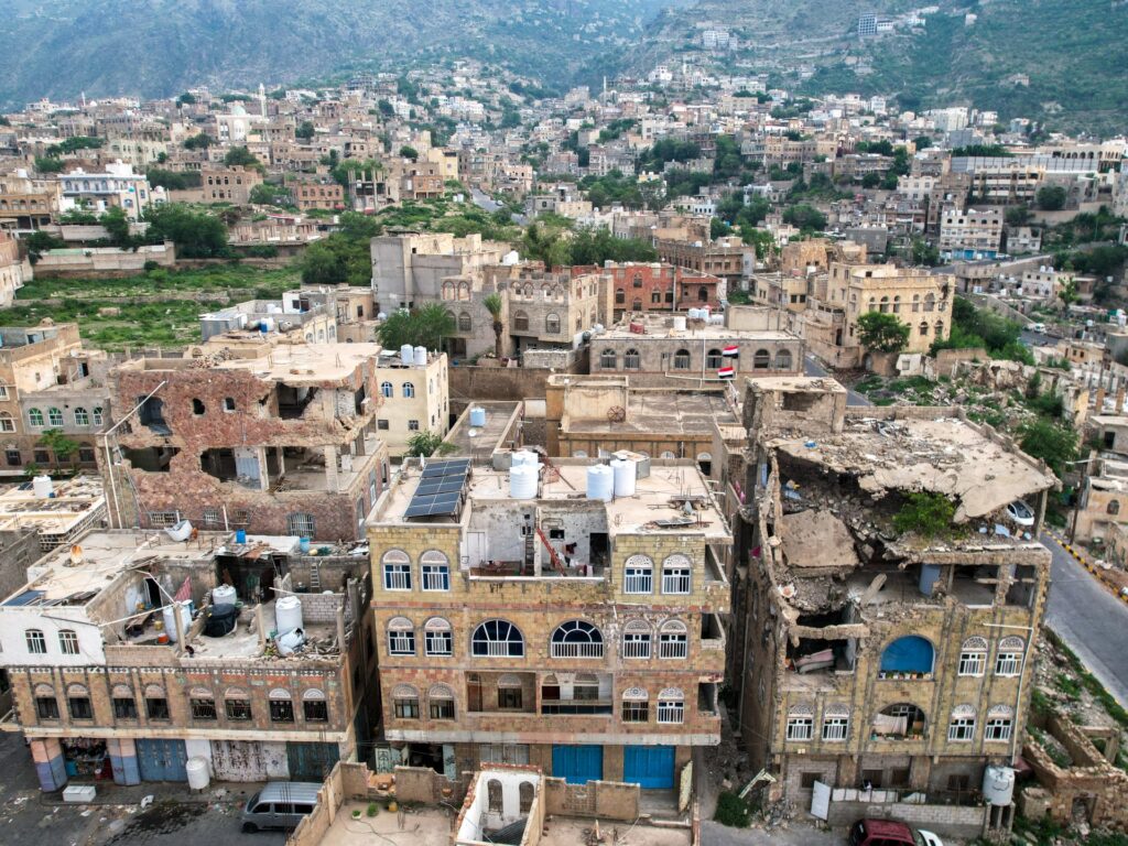 Taiz Fighting Intensifies as Yemen Forces Contest Key Territory