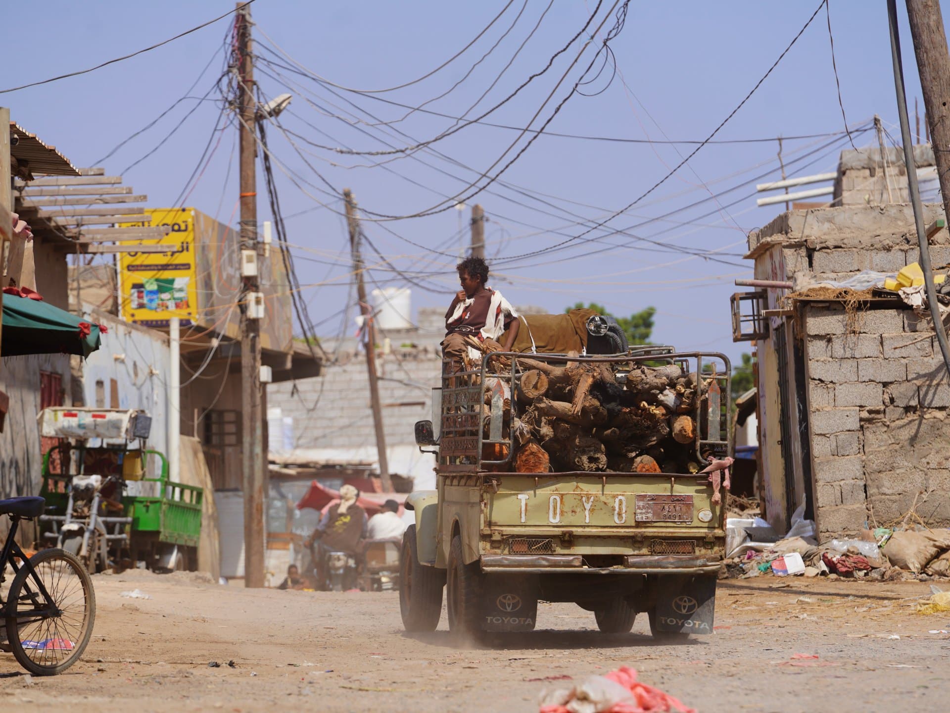 Blast Reported Near Aden Airport After Houthi Claim