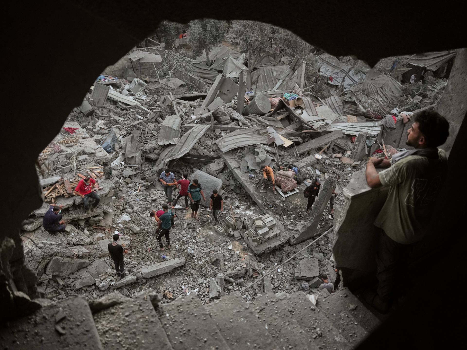 Israeli Strike Kills Woman in Gaza City