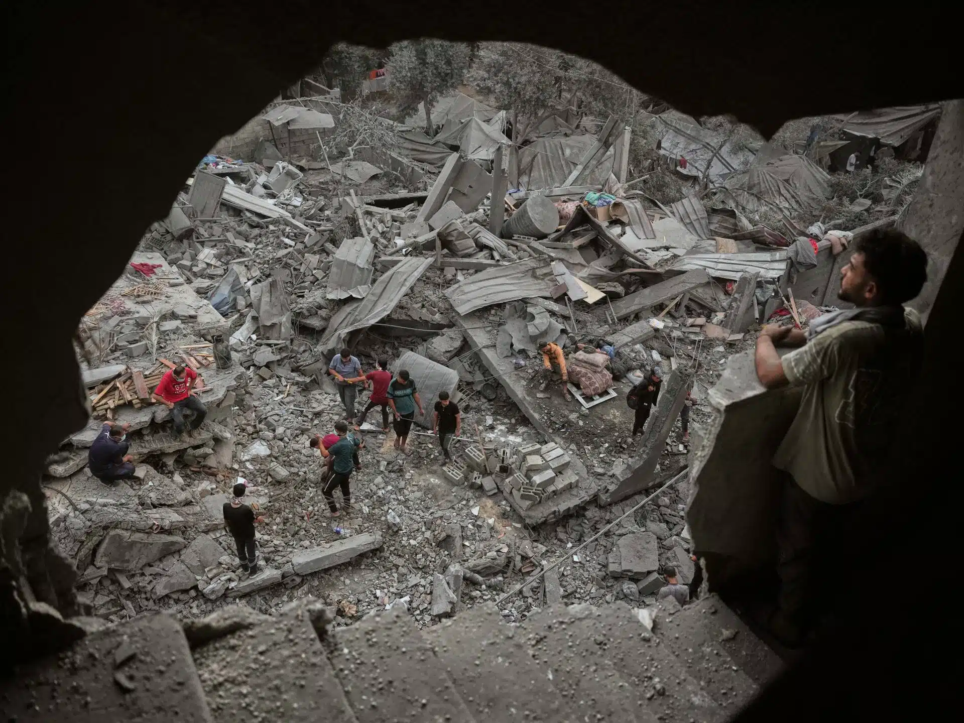 Israeli Strike Kills Woman in Gaza City